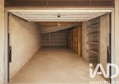 Garage in Paris (75018)