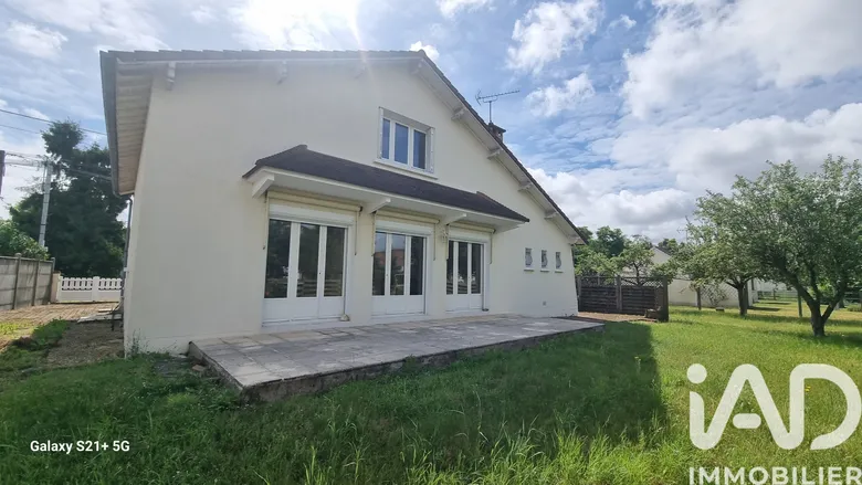 Maison 5 pièces 128 m² · à Corquilleroy · 128 m² · 184 000 €