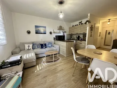 Apartment in Saint-Raphaël (83700)