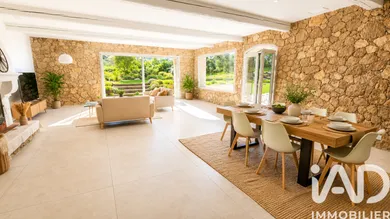 Maison à Le Plan-de-la-Tour (83120)