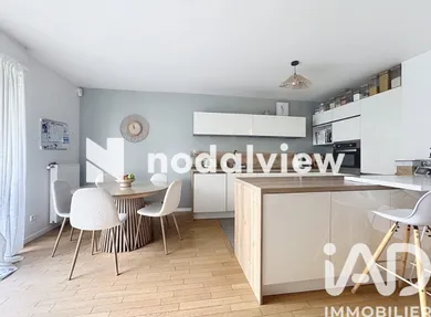 Apartment in Villecresnes (94440)