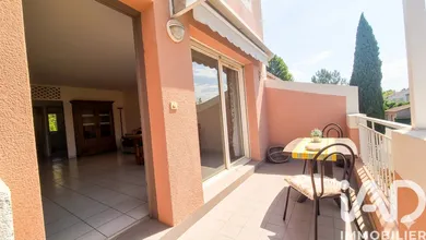 Apartment in L'Isle-sur-la-Sorgue (84800)