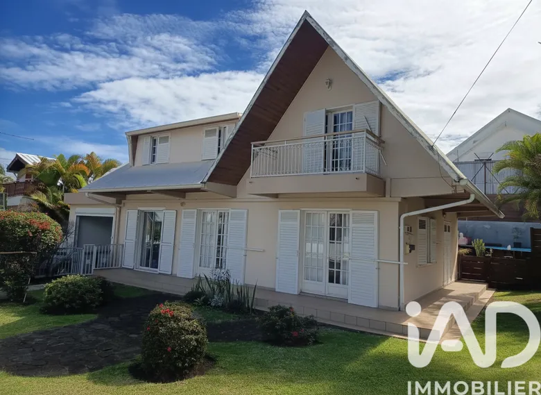 Maison 7 pièces 227 m² · à Le Tampon · 227 m² · 468 000 €