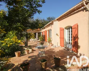 Maison à Méounes-lès-Montrieux (83136)