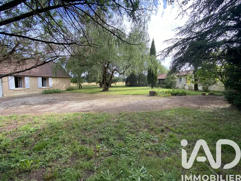 Maison 8 pièces 155 m² · à Domme · 155 m² · 298 000 €