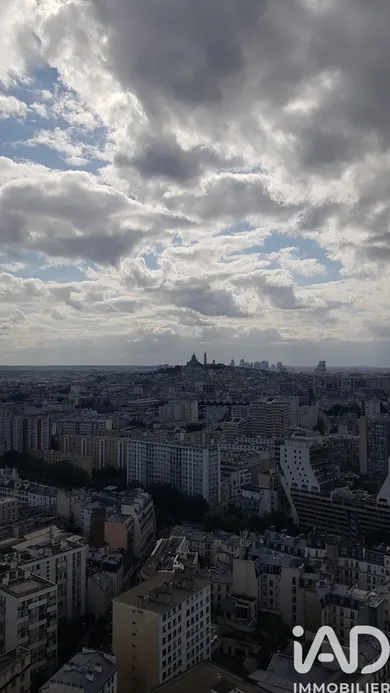 Apartment in Paris (75019)