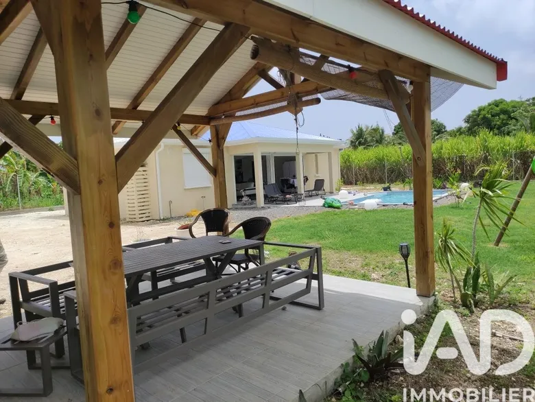 Maison 4 pièces 90 m² · à Saint-François · 90 m² · 470 000 €