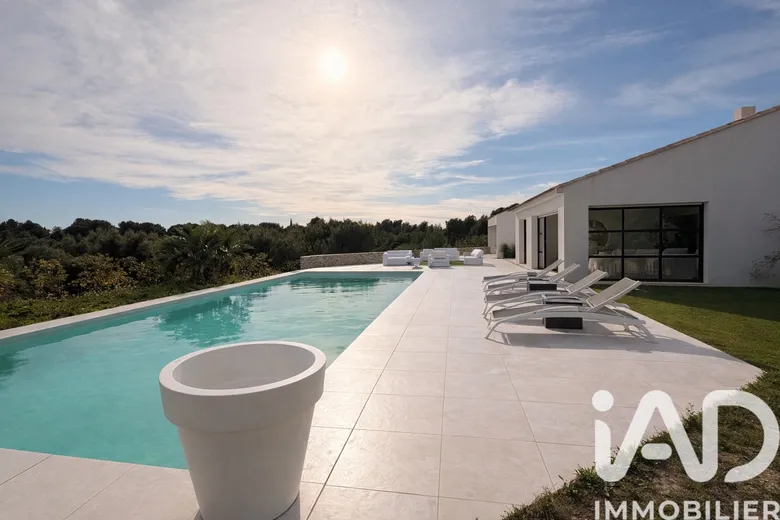 Maison 7 pièces 240 m² · à La Cadière-d'Azur · 240 m² · 1 750 000 €