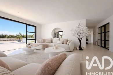 Maison d'architecte à La Cadière-d'Azur (83740)