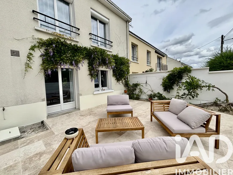 Maison 8 pièces 157 m² · à Tours · 157 m² · 455 000 €