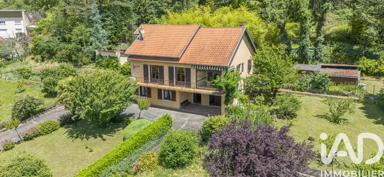 Maison 5 pièces 141 m² · à Decazeville · 141 m² · 138 000 €