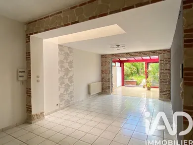 Maison à Villeneuve-d'Ascq (59493)