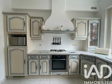 Maison à Villeneuve-d'Ascq (59493)