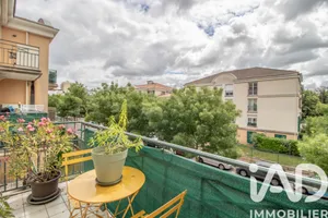 Apartment in Rueil-Malmaison (92500)
