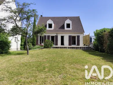 Maison traditionnelle à Marcoussis (91460)