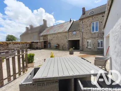 House in Anneville-en-Saire (50760)