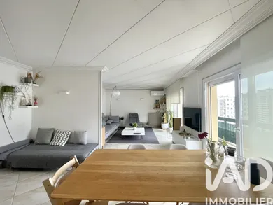 Apartment in Villeurbanne (69100)