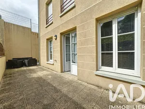 Apartment in Épernon (28230)