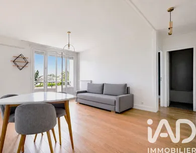 Apartment in Rosny-sous-Bois (93110)
