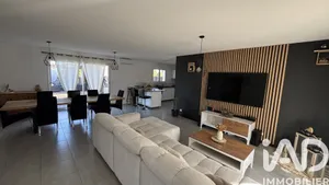House in Arbanats (33640)