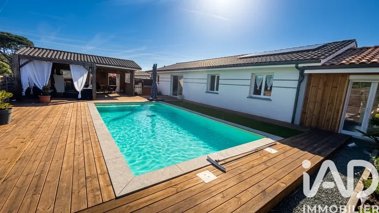 Maison 6 pièces 117 m² · à Arbanats · 117 m² · 380 000 €