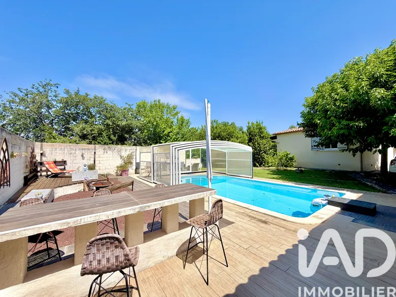 Maison 5 pièces 165 m² · à Saint-Mamert-du-Gard · 165 m² · 439 000 €