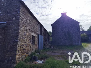 Maison de village à Bains-sur-Oust (35600)