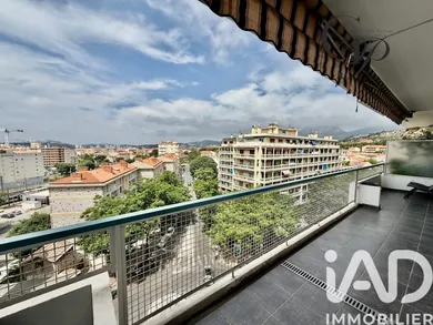 Appartement à Toulon (83000)