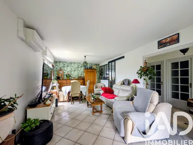 Maison à Niort (79000)