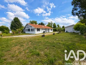 Maison traditionnelle à Cadaujac (33140)