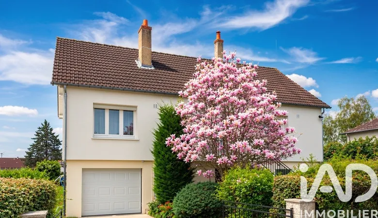 Maison 7 pièces 123 m² · à Lamotte-Beuvron · 123 m² · 200 000 €