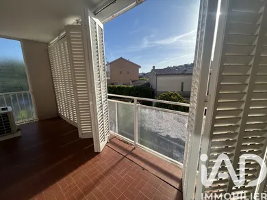 Apartment in Toulon (83000)