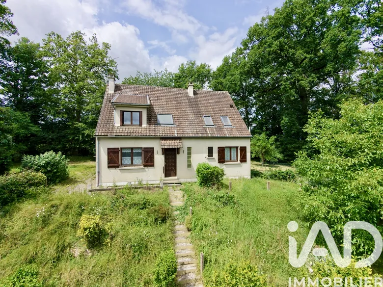 Maison 6 pièces 127 m² · à Saint-Hilaire-les-Andrésis · 127 m² · 158 000 €