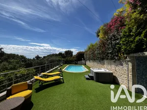 Maison à Cagnes-sur-Mer (06800)