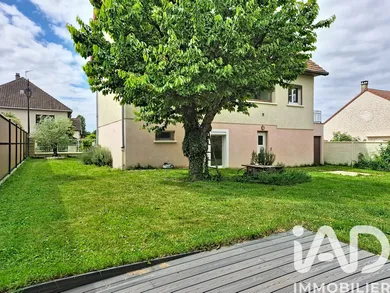 House in Les Clayes-sous-Bois (78340)