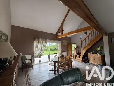 Maison d'architecte à Villers-Bocage (80260)