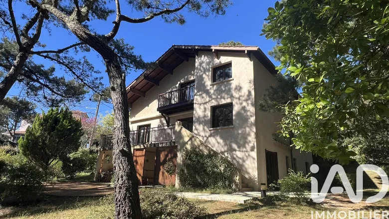 Maison 8 pièces 237 m² · à Arcachon · 237 m² · 1 890 000 €