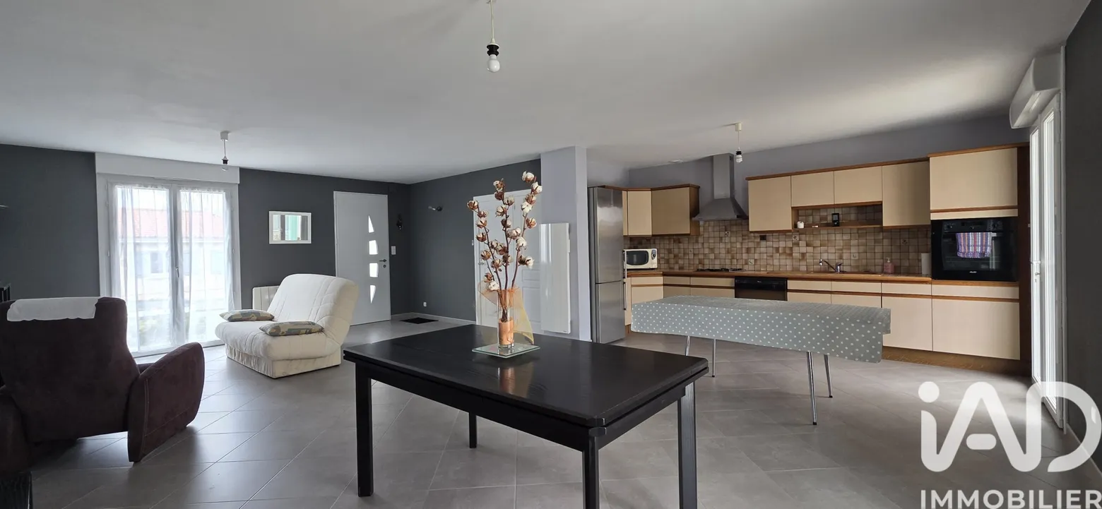 Vente maison à Vezins (49340) : maison traditionnelle 5 pièces 97 m² - 2093204 — 3