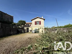 Maison de village à Gourgé (79200)