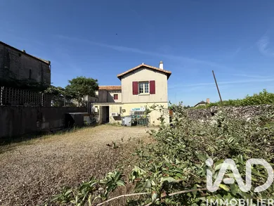 Maison de village à Gourgé (79200)