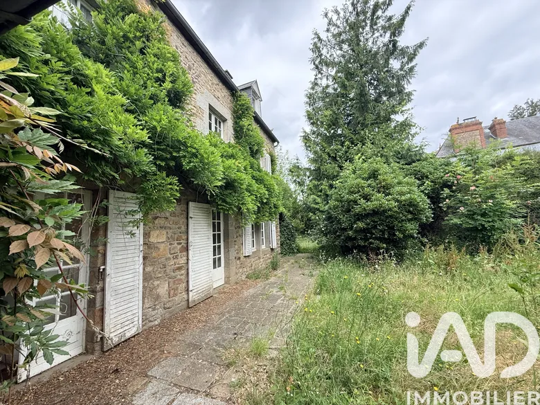 Maison 10 pièces 222 m² · à Ducey · 222 m² · 189 900 €