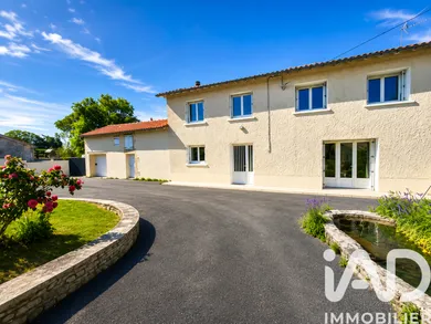 Village house in Aiffres (79230)