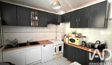 Apartment in Saint-Égrève (38120)