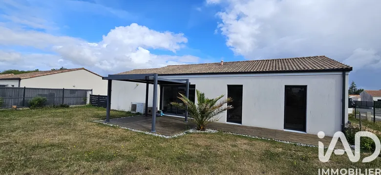Maison 5 pièces 87 m² · à Nesmy · 87 m² · 248 500 €