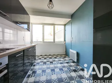 Apartment in Reims (51100)