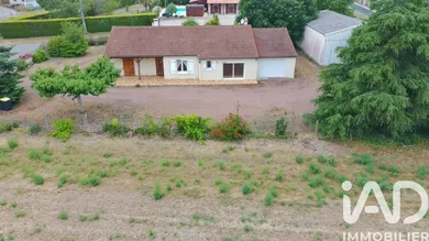 Detached house in Saint-Léger-de-Montbrun (79100)