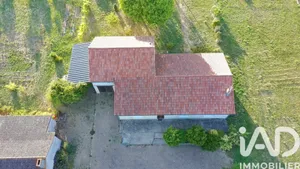 Pavillon à Val en Vignes (79290)
