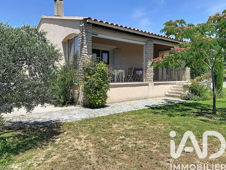 Maison 5 pièces 122 m² · à Robion · 122 m² · 482 000 €