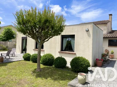 Maison de village à Queyrac (33340)