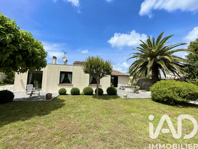 Maison de village à Queyrac (33340)